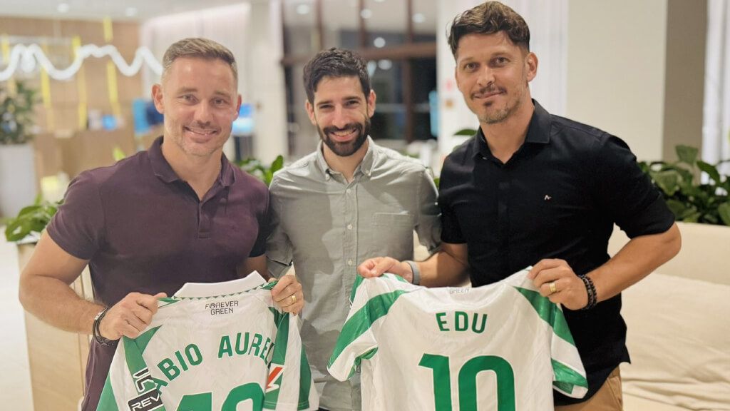 Fabio Aurelio, Álvaro Ladrón de Guevara y Edu.