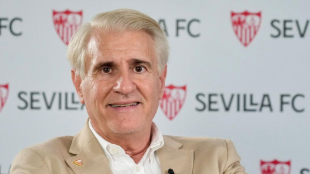  Antonio Cordón, en su primera entrevista con el Sevilla FC.