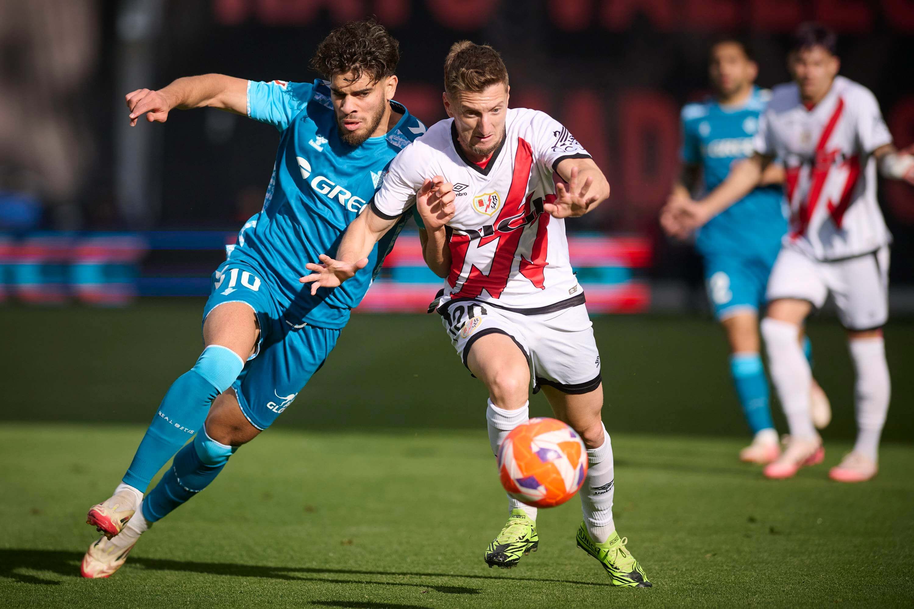  Ez Abde, en el Rayo-Betis.