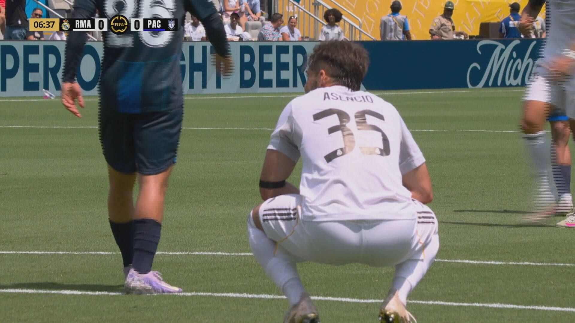 La reacción de Asencio tras ser expulsado ante Pachuca (Fuente: Telecinco)