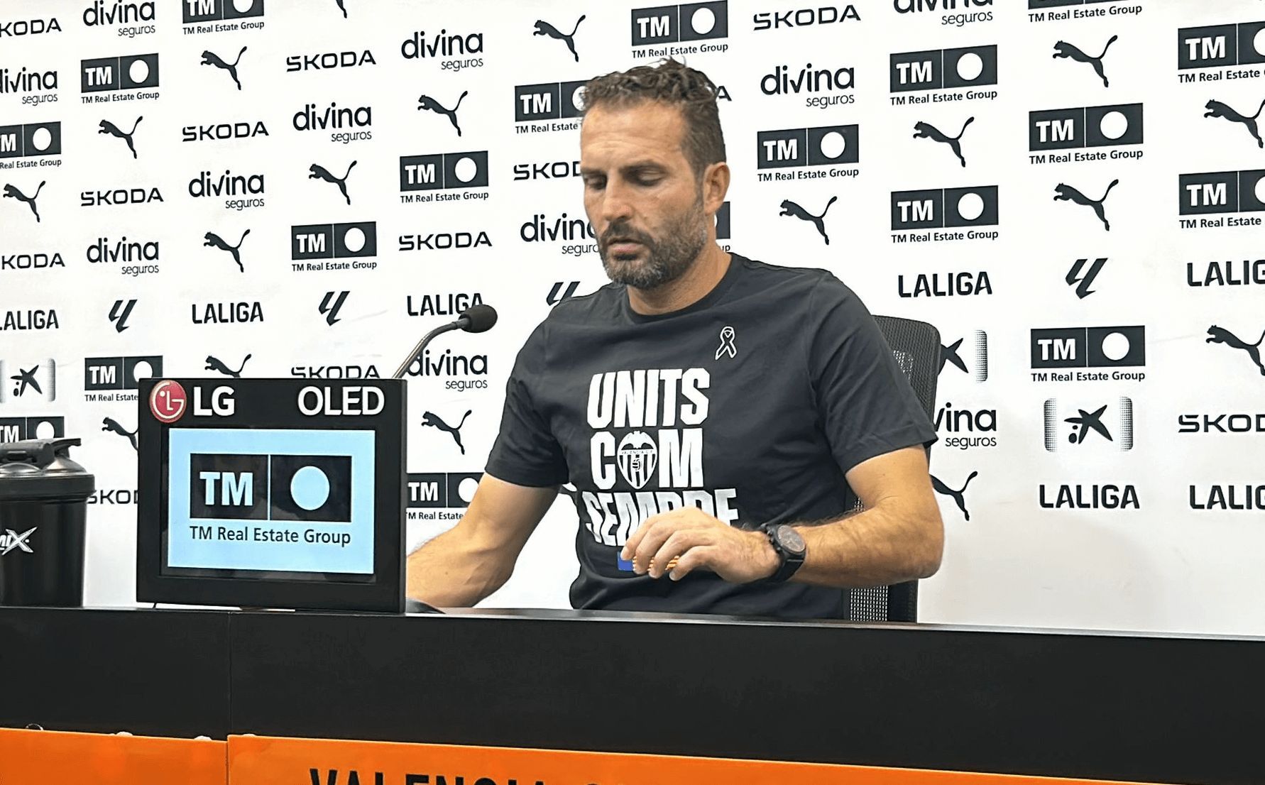  Rubén Baraja, en rueda de prensa.