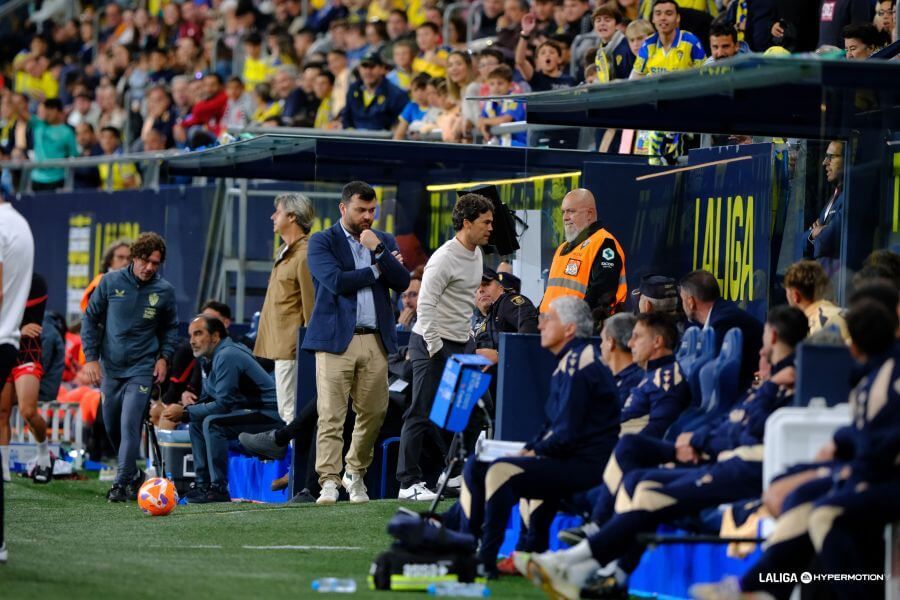  Rubi se marcha expulsado en el Cádiz-Almería.
