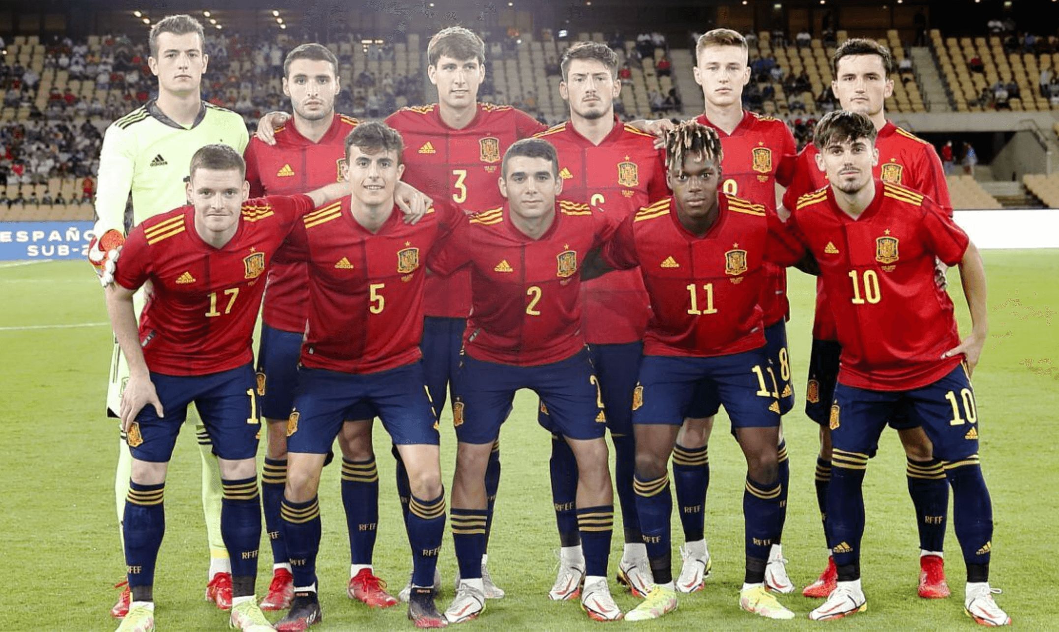  Julen Agirrezabala (primero por la izquierda arriba) y Hugo Guillamón (primero por la derecha arriba)