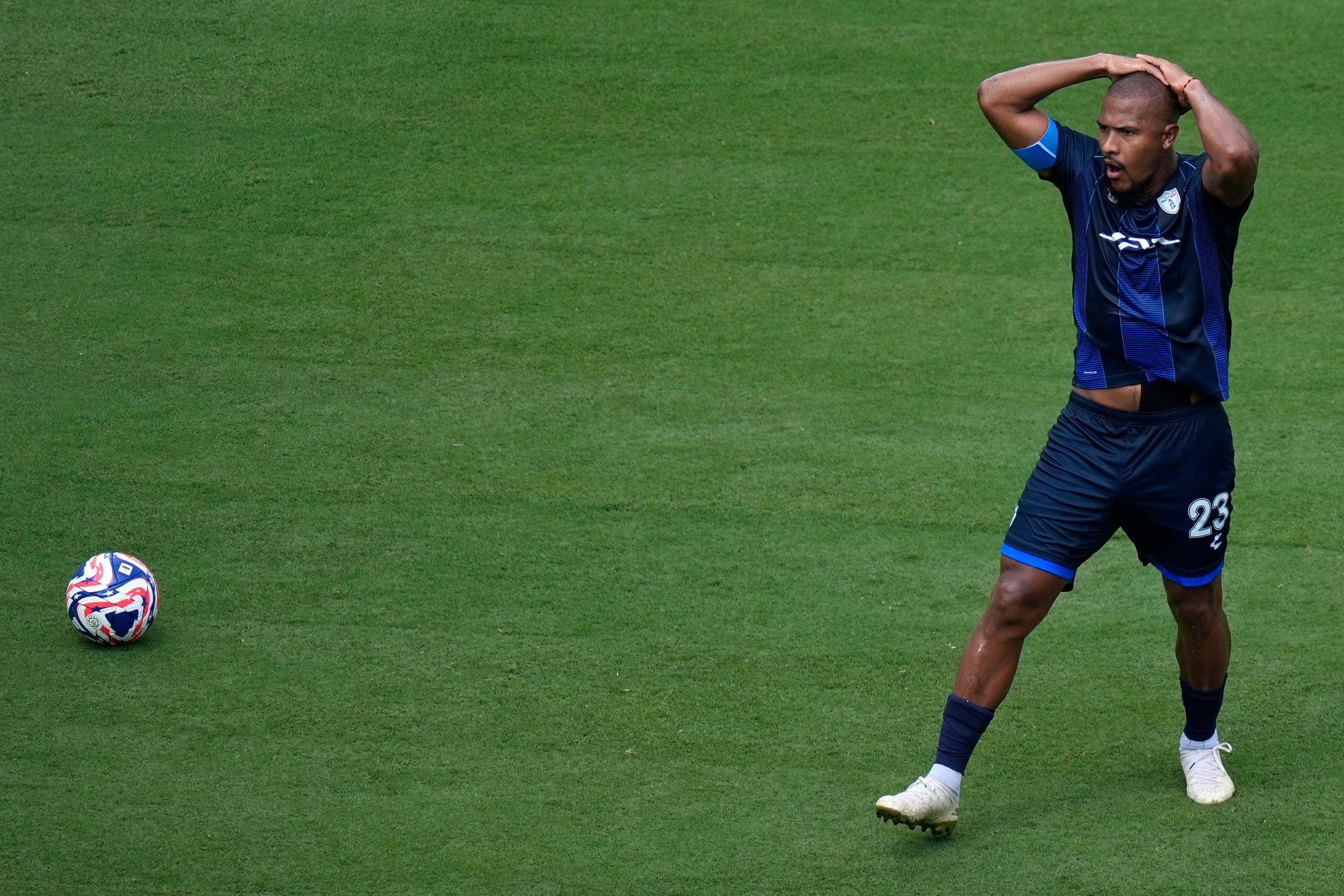  Salomón Rondón, en un partido del Pachuca (FOTO: Cordón Press).