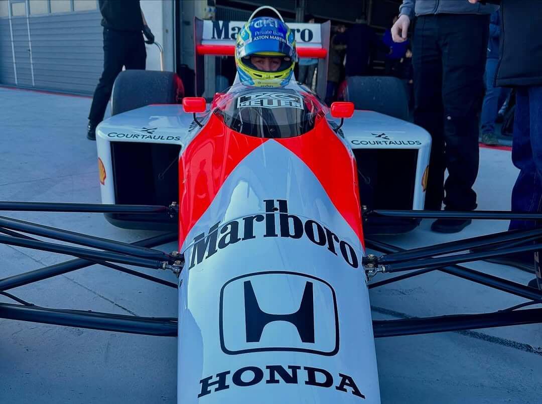  Fernando Alonso y su padre probaron el Mclaren de Ayrton Senna (Instagram)