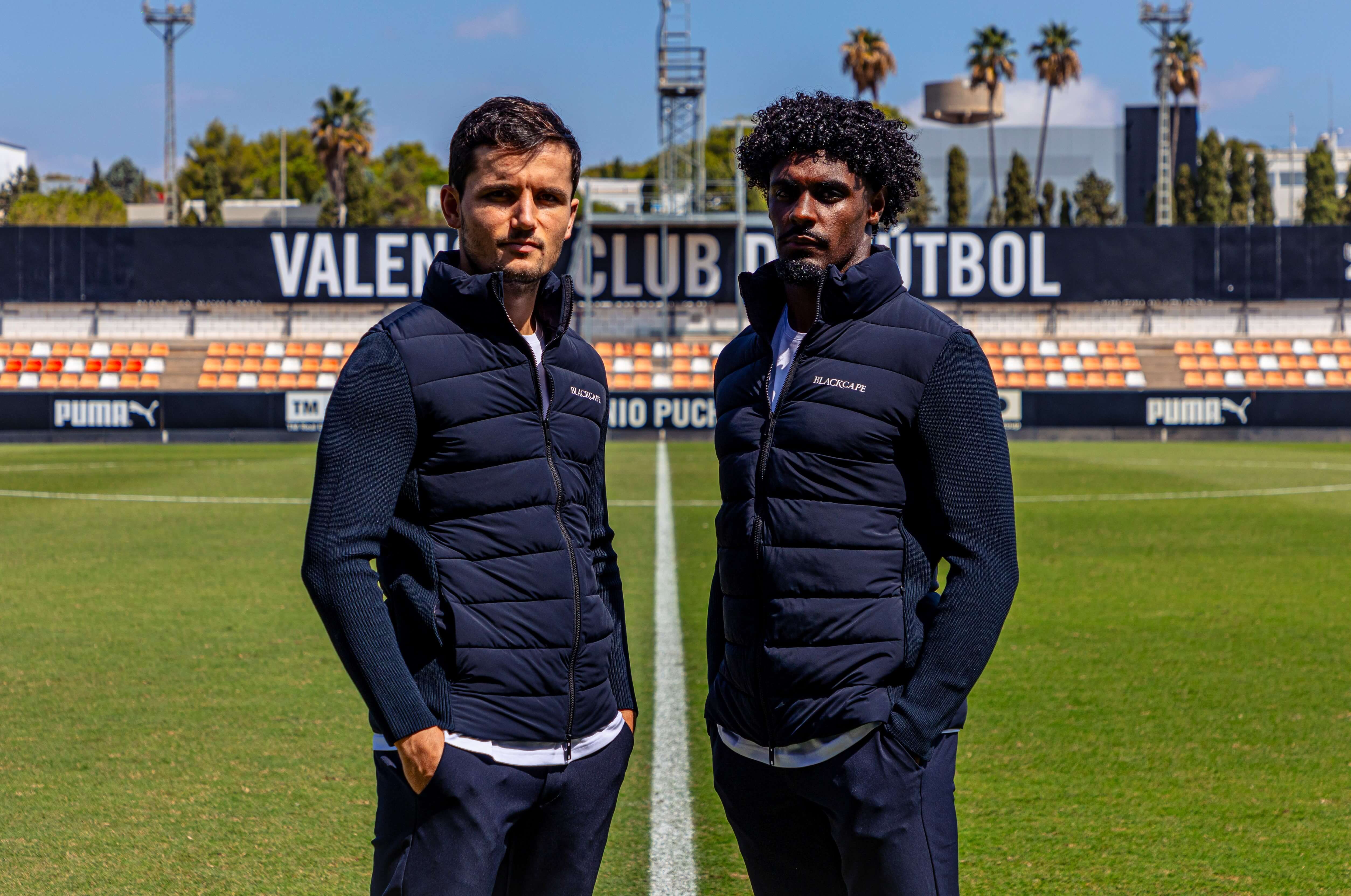 Hugo Guillamón y Thierry, dos renovaciones pendientes