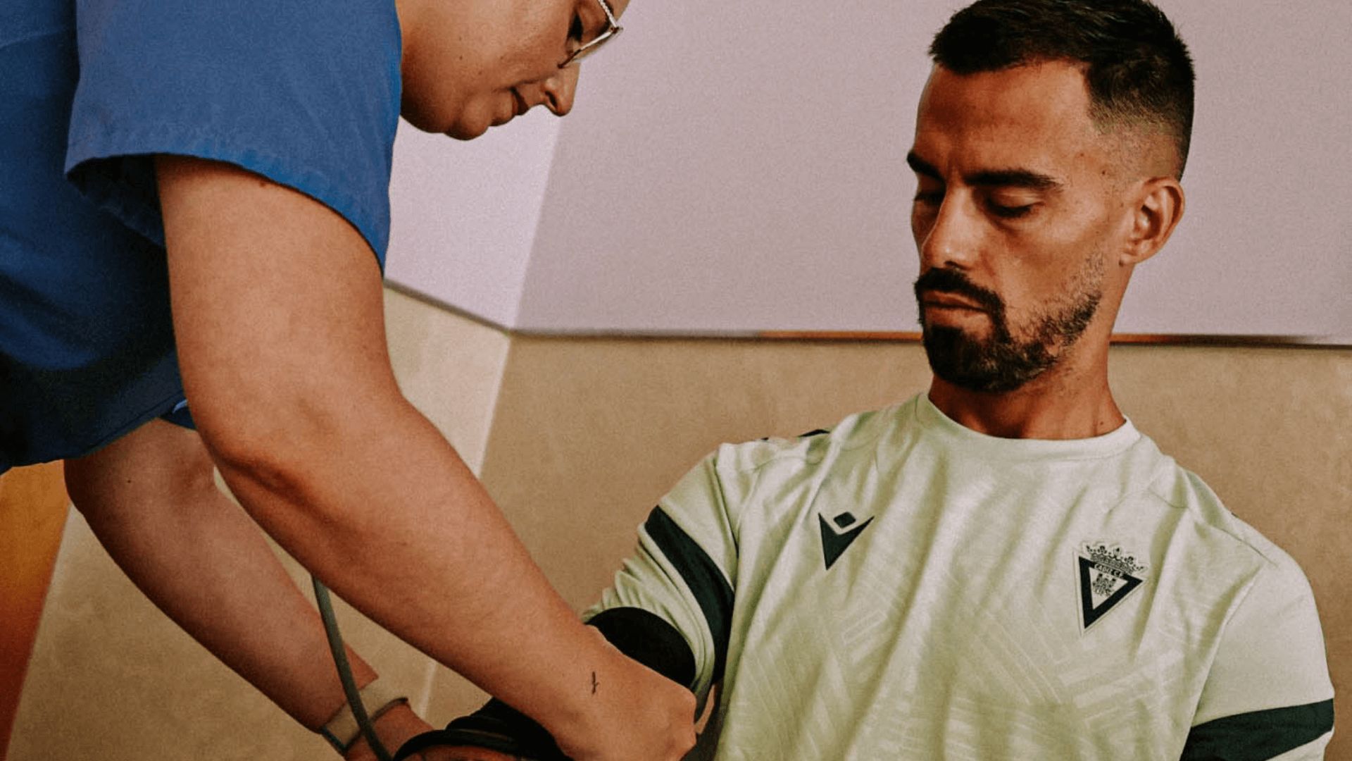  Suso pasa las pruebas médicas con el Cádiz.