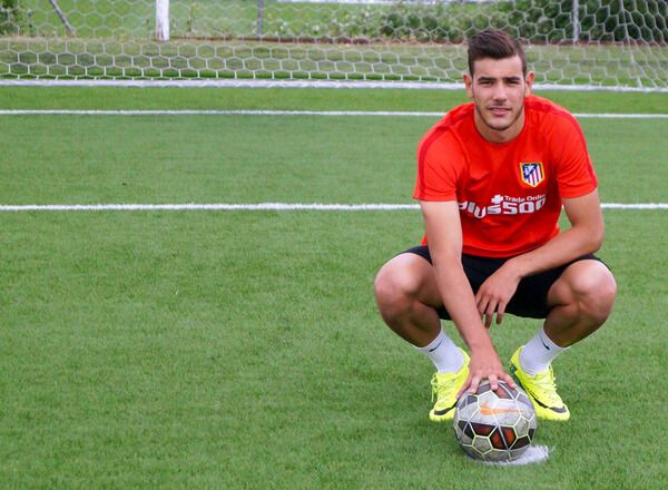  Theo Hernández no volverá a vestir la camiseta del Atlético de Madrid esta temporada (Atlético de Madrid)