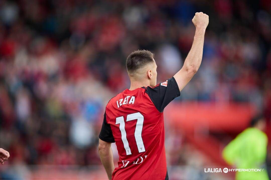  Urko Izeta celebra su gol en el Sporting-Castellón.