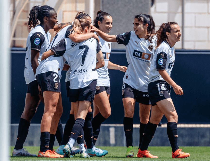  Valenci CF Femenino marca ante el Eibar