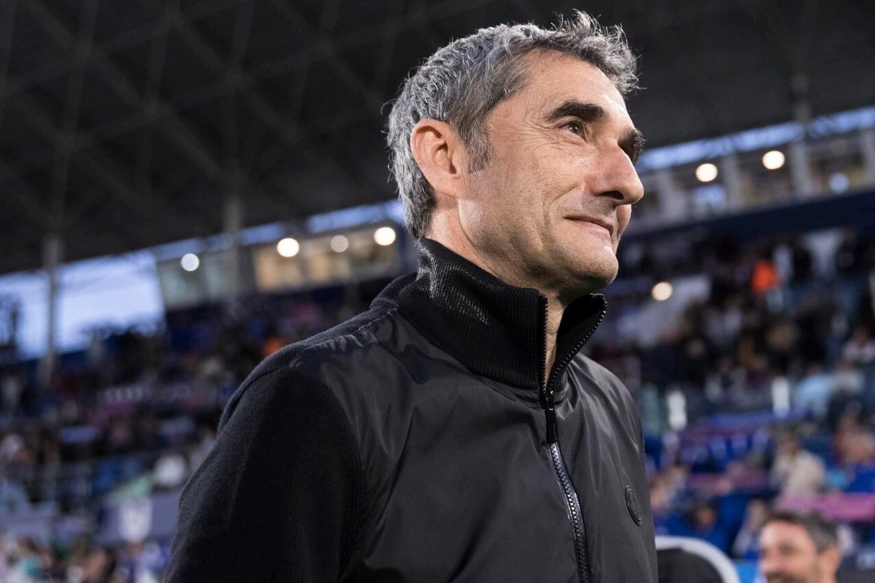 El técnico Ernesto Valverde, en un partido de LALIGA EA Sports.