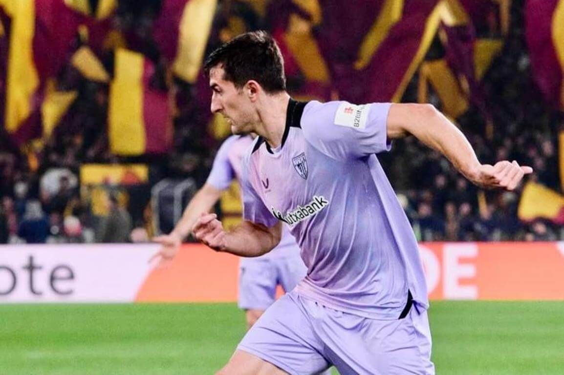 El central Dani Vivian sufrió una lesión en Roma.