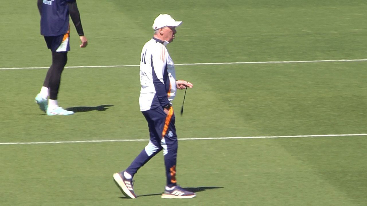 Carlo Ancelotti, en el entrenamiento del Real Madrid