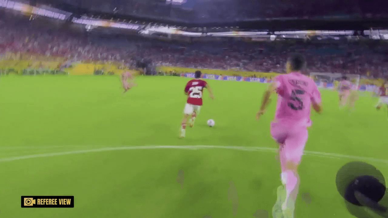  La cámara que muestra el punto de vista del árbitro (Telecinco)