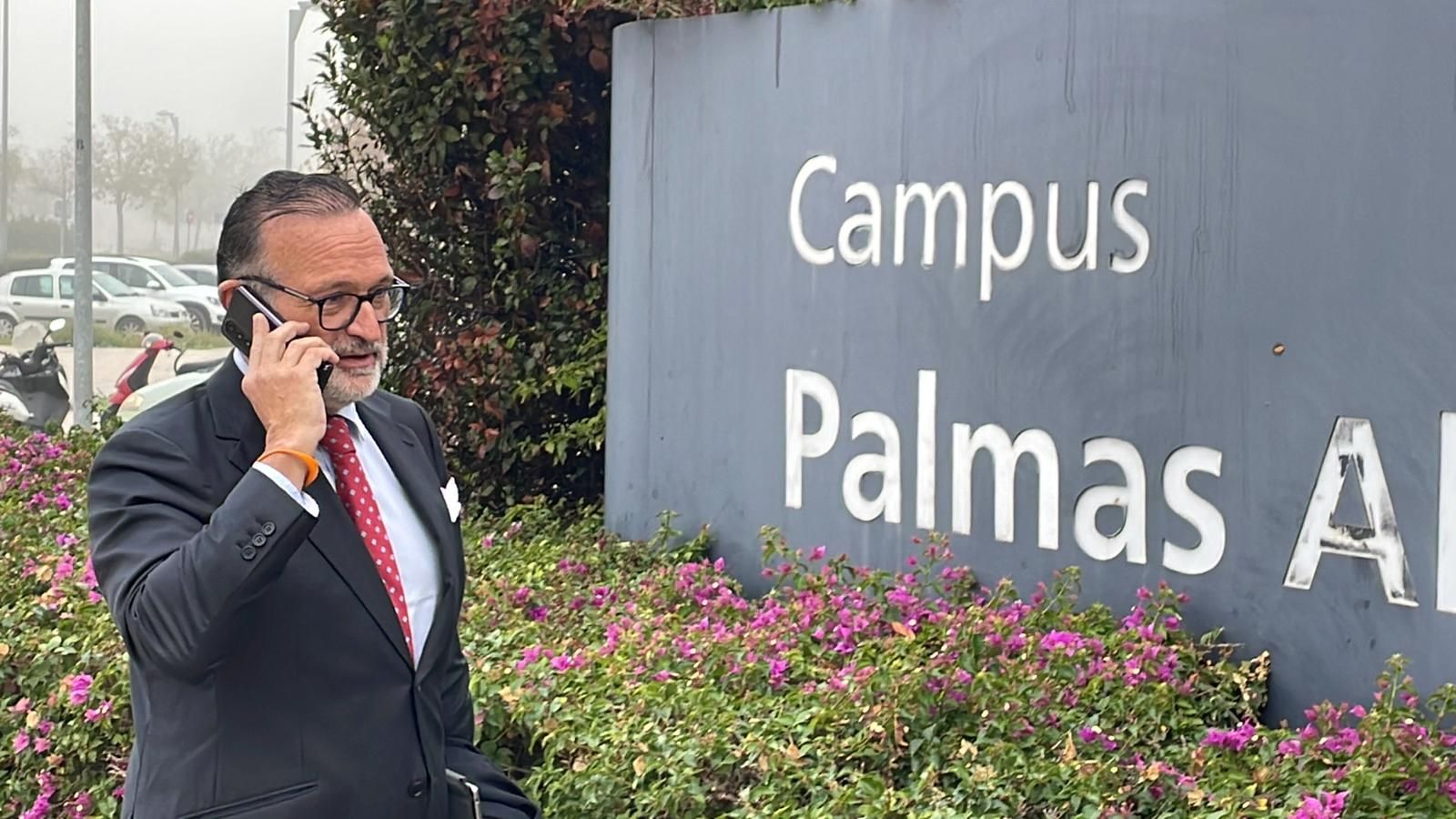  Alberto Pérez-Solano, abogado del Sevilla, a su llegada a la Ciudad de la Justicia,