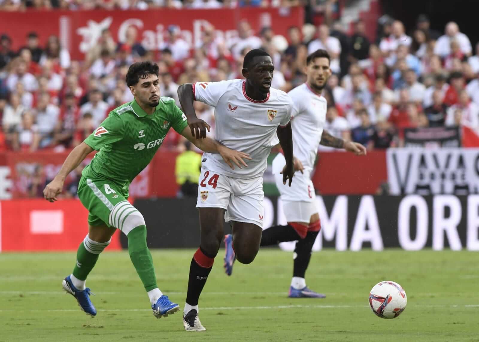 Tanguy Nianzou, ante el Real Betis.