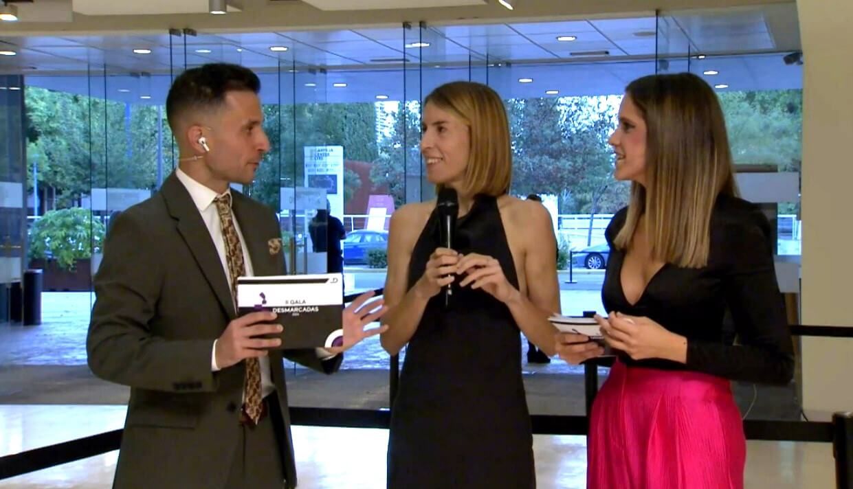  Elena Congost, con Jesús Borrero y Celia Pérez.