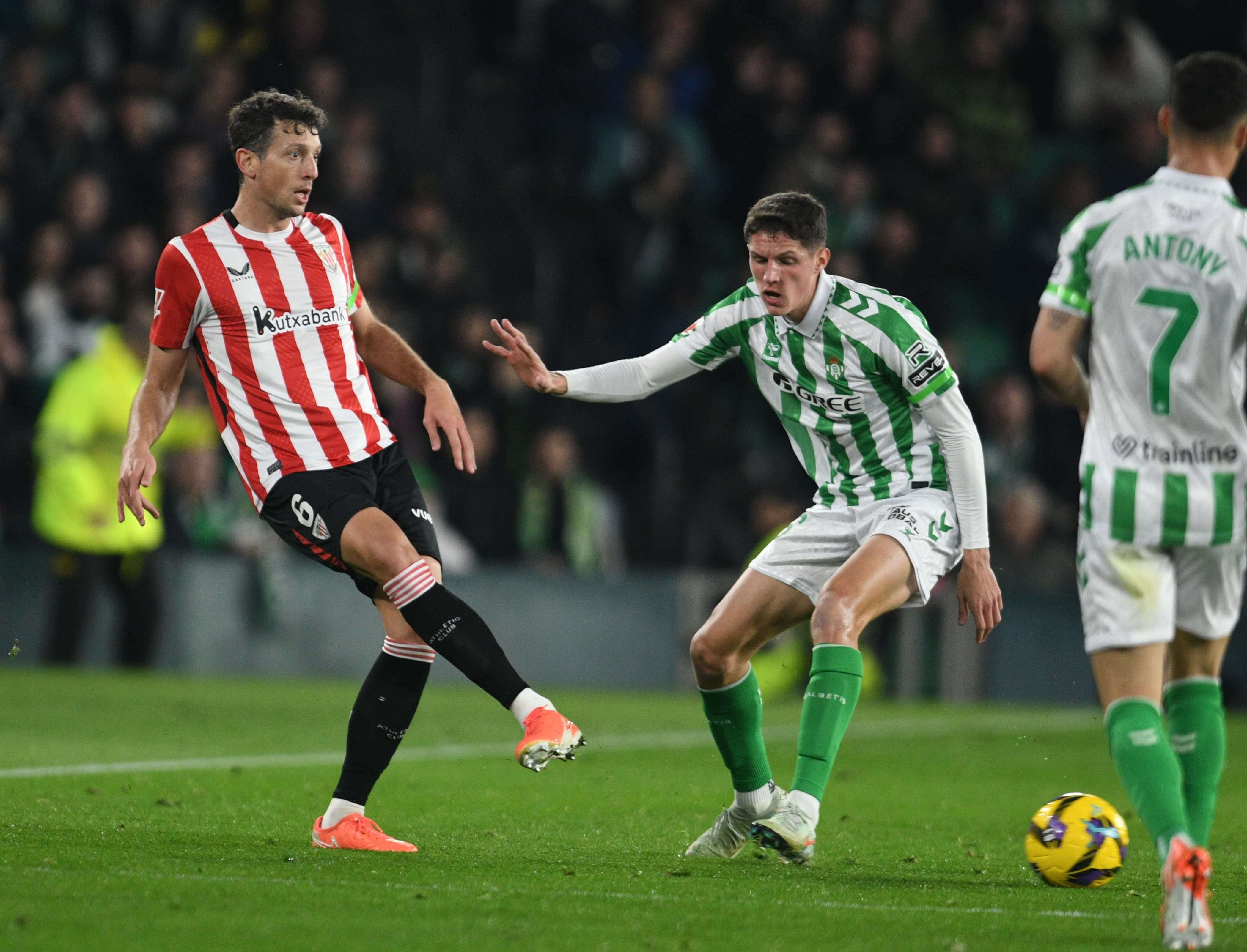 Altimira, ante el Athletic Club
