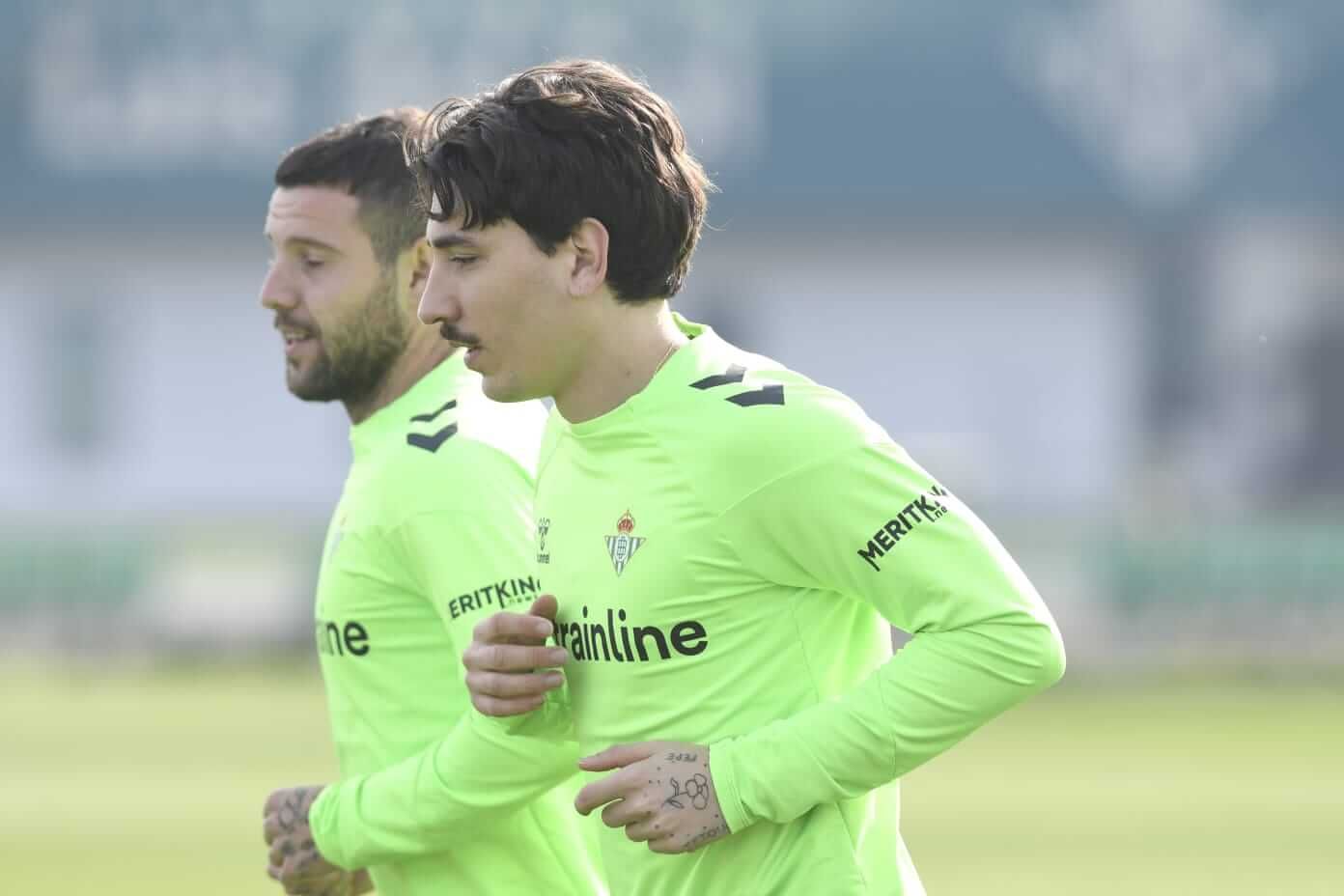  Héctor Bellerín, en el entrenamiento