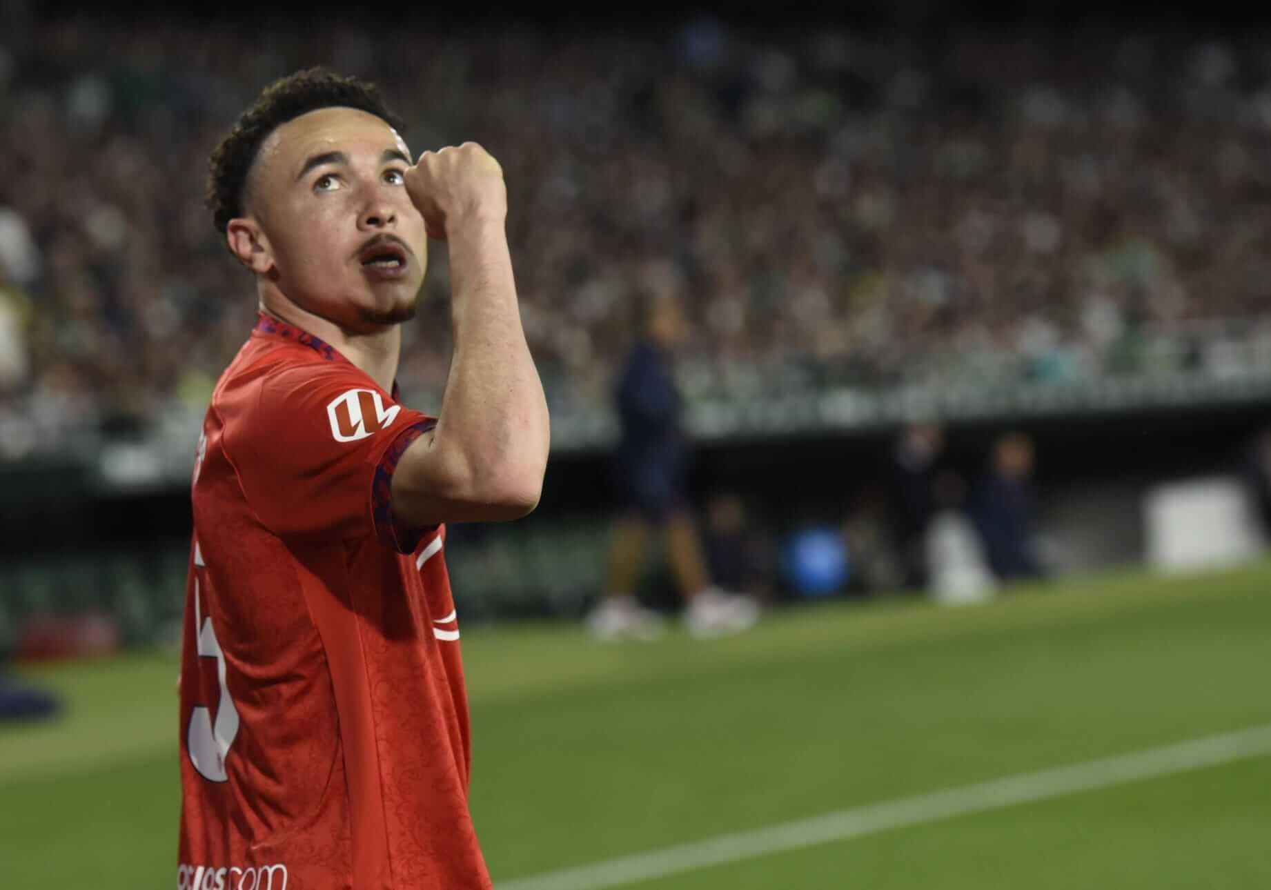 Rubén Vargas manda a callar a la afición del Betis tras su gol en el derbi