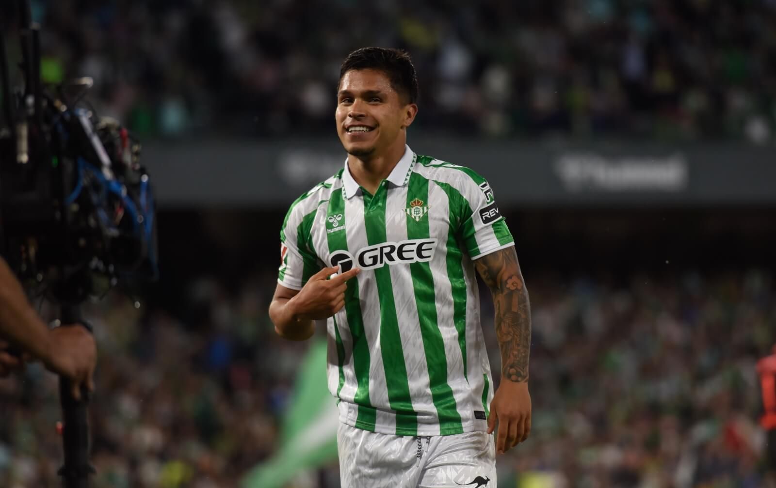  Cucho Hernández celebra su gol ante Osasuna
