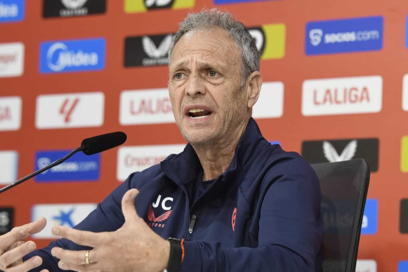  Joaquín Caparrós, en la rueda de prensa de este martes