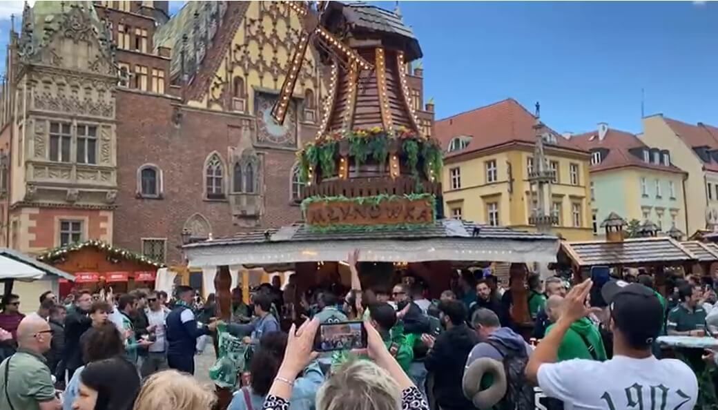 La afición del Real Betis, en Breslavia.
