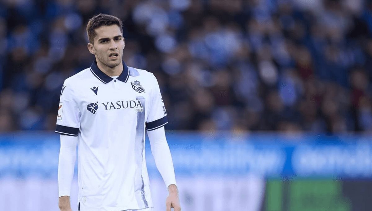  Arsen Zakharyan, en un partido con la Real Sociedad.