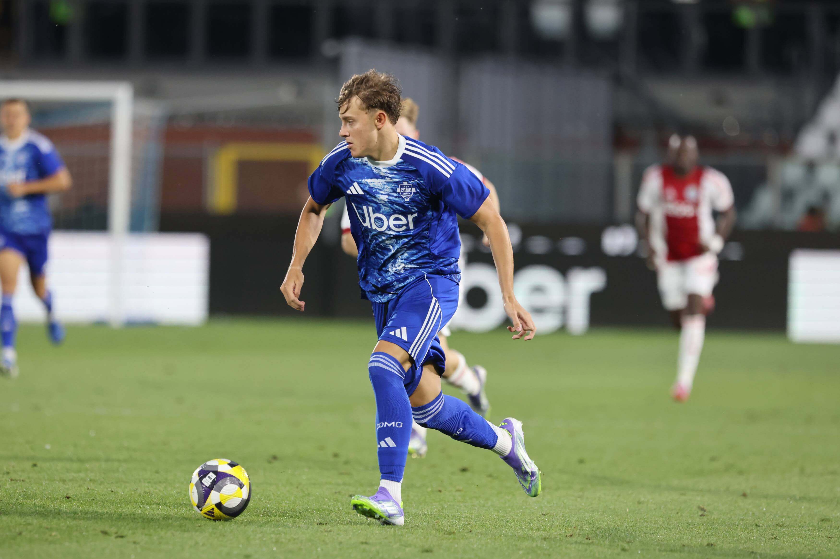  Jesús Rodríguez, jugando con el Como 1907.