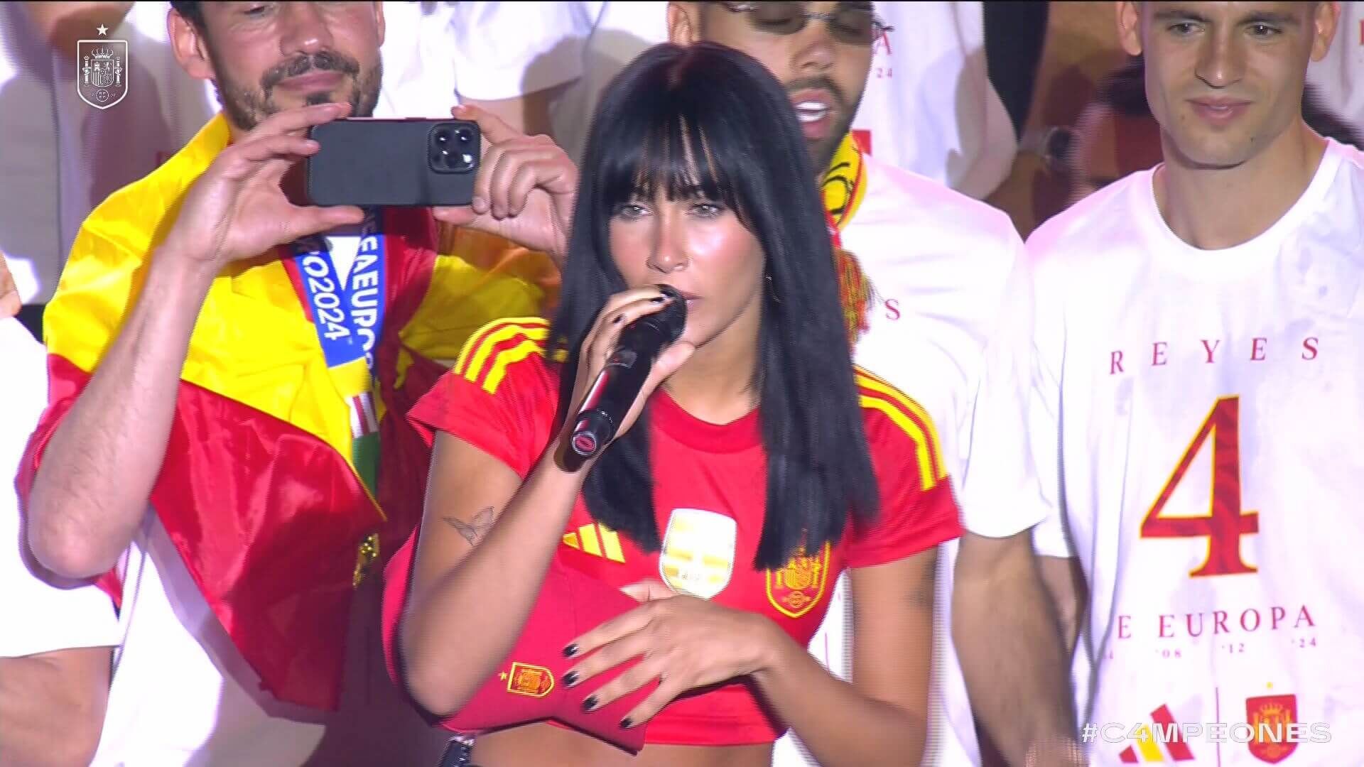  Aitana en la celebración de la Eurocopa