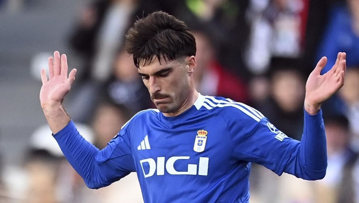 Nacho Vidal, en un partido del Real Oviedo.