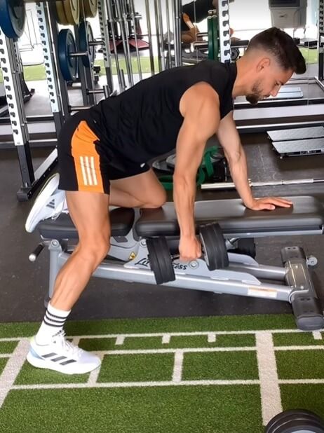  Álex Moreno en el gimnasio.