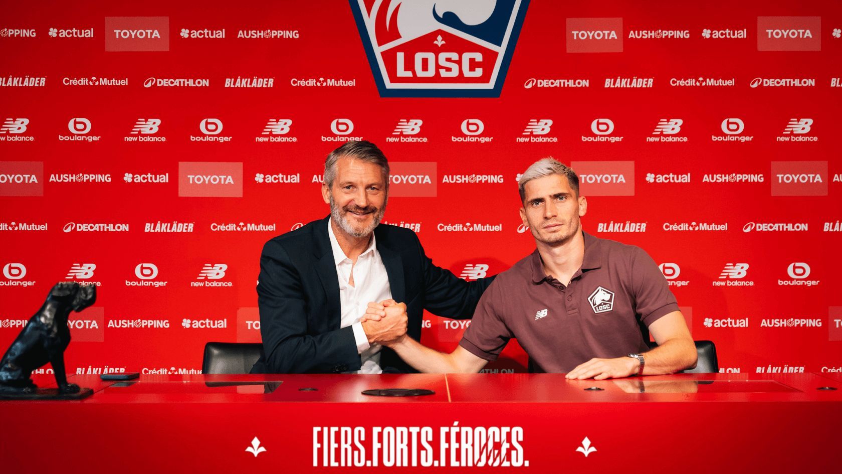 Romain Perraud firma por el Lille (Foto: LOSC).