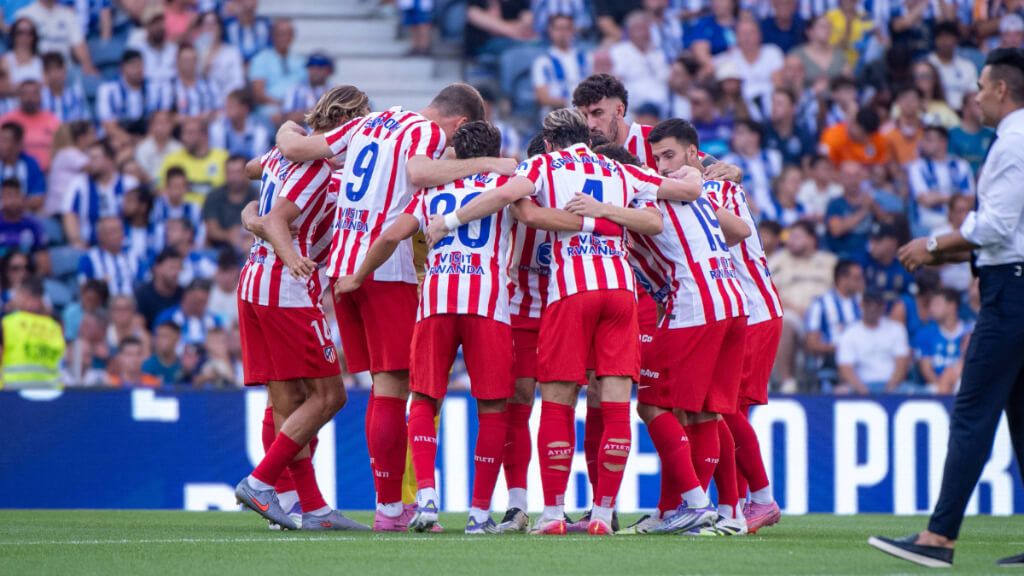  El Atlético de Madrid en Oporto (Cordon Press)