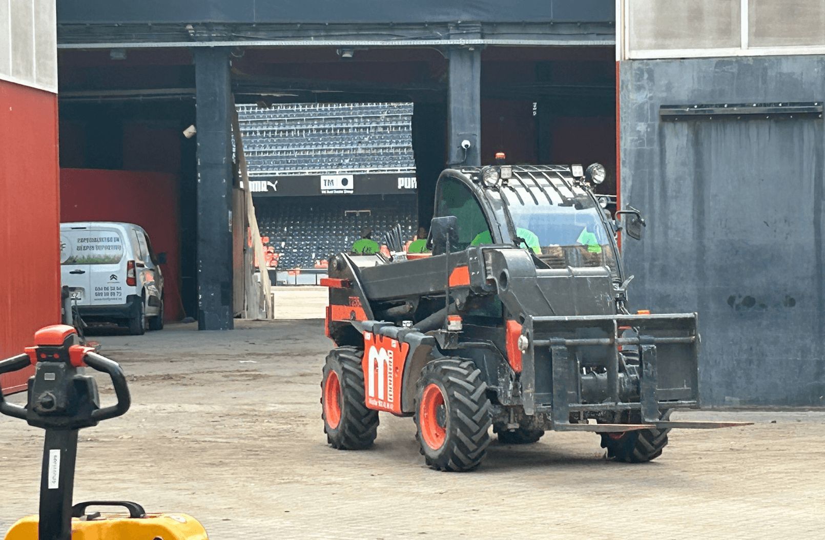 Mestallla cambia el césped julio 2025