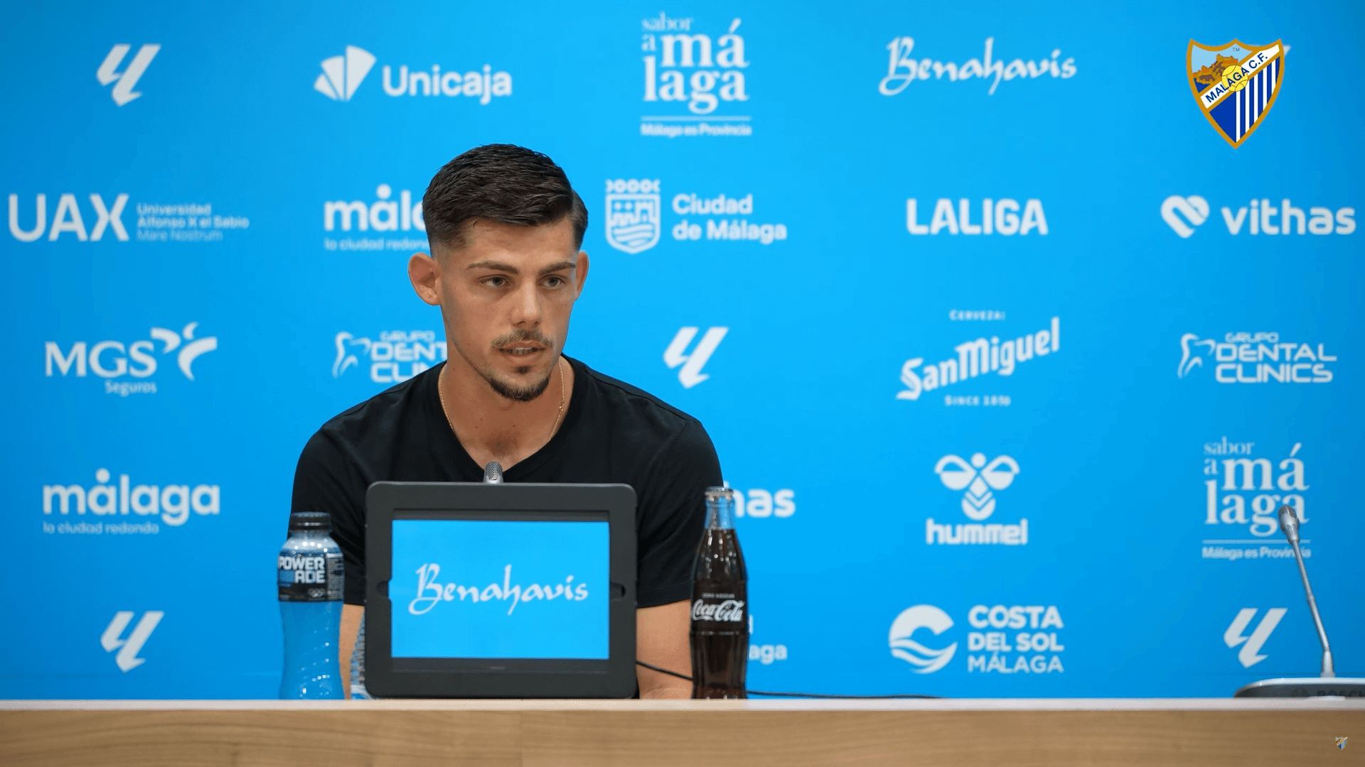 Javi Montero, en rueda de prensa de su presentación (FOTO: Málaga CF).