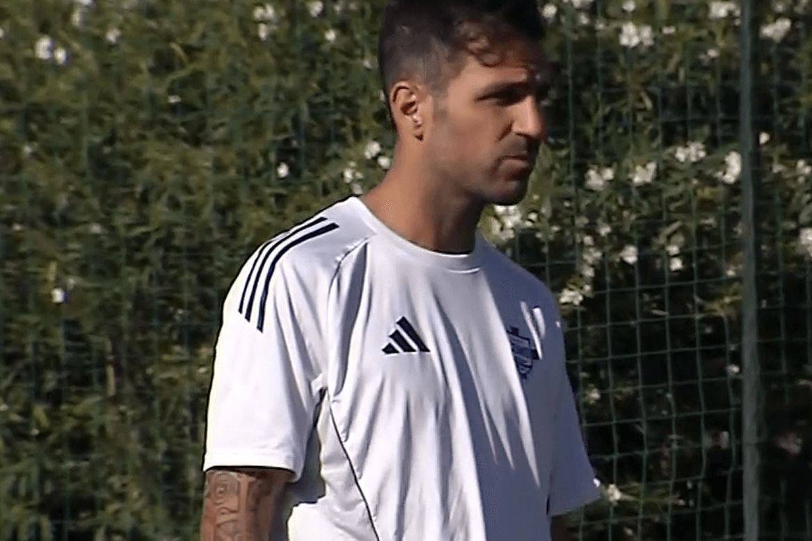 Fábregas durante un entrenamiento con el Como