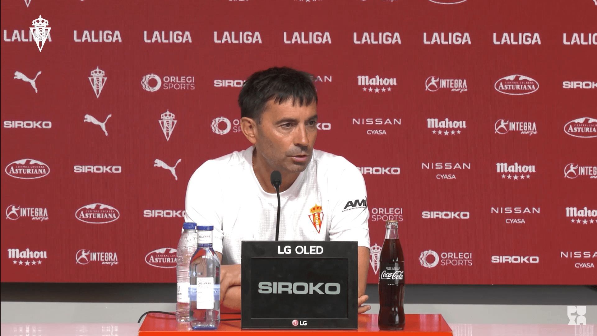 Asier Garitano, en rueda de prensa del Sporting.