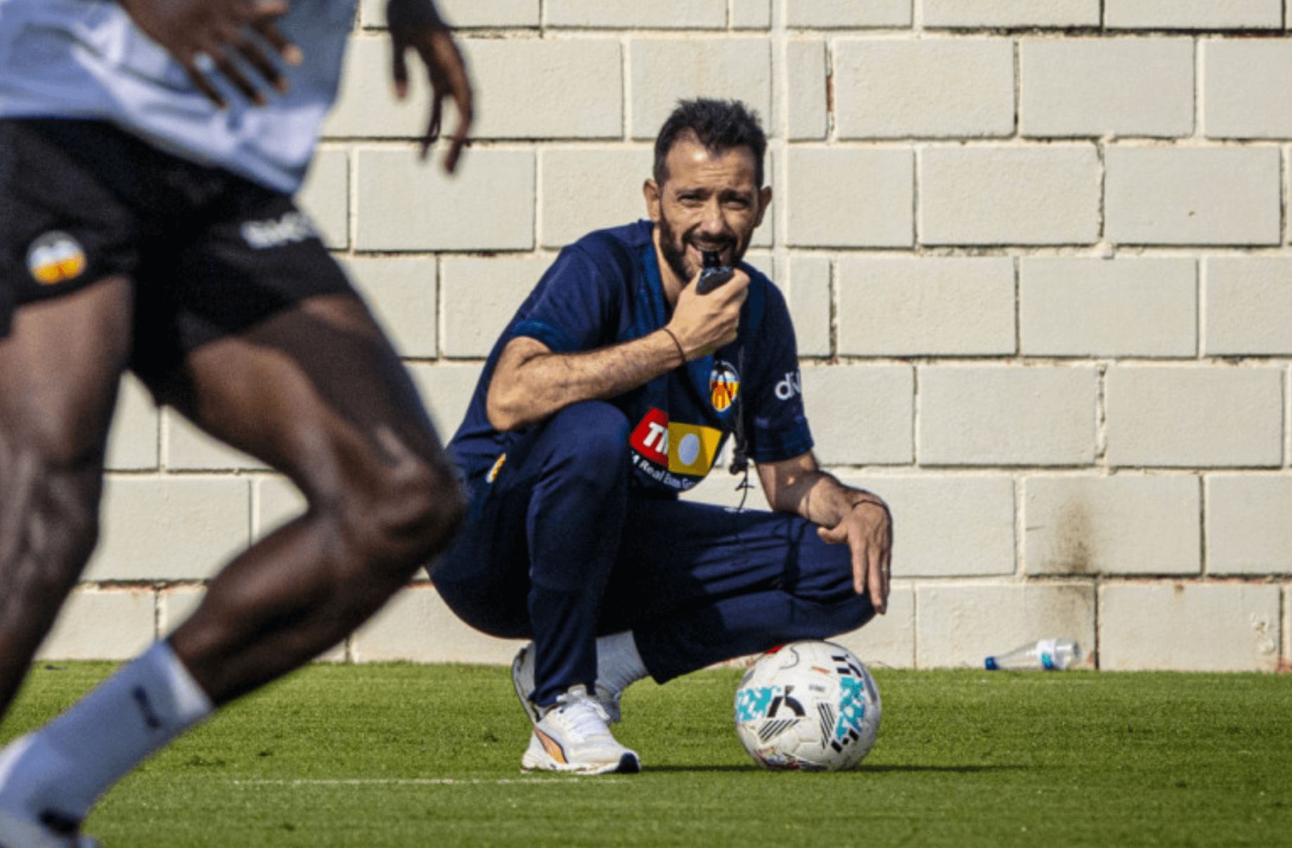 A Carlos Corberán le gusta Borja Iglesias