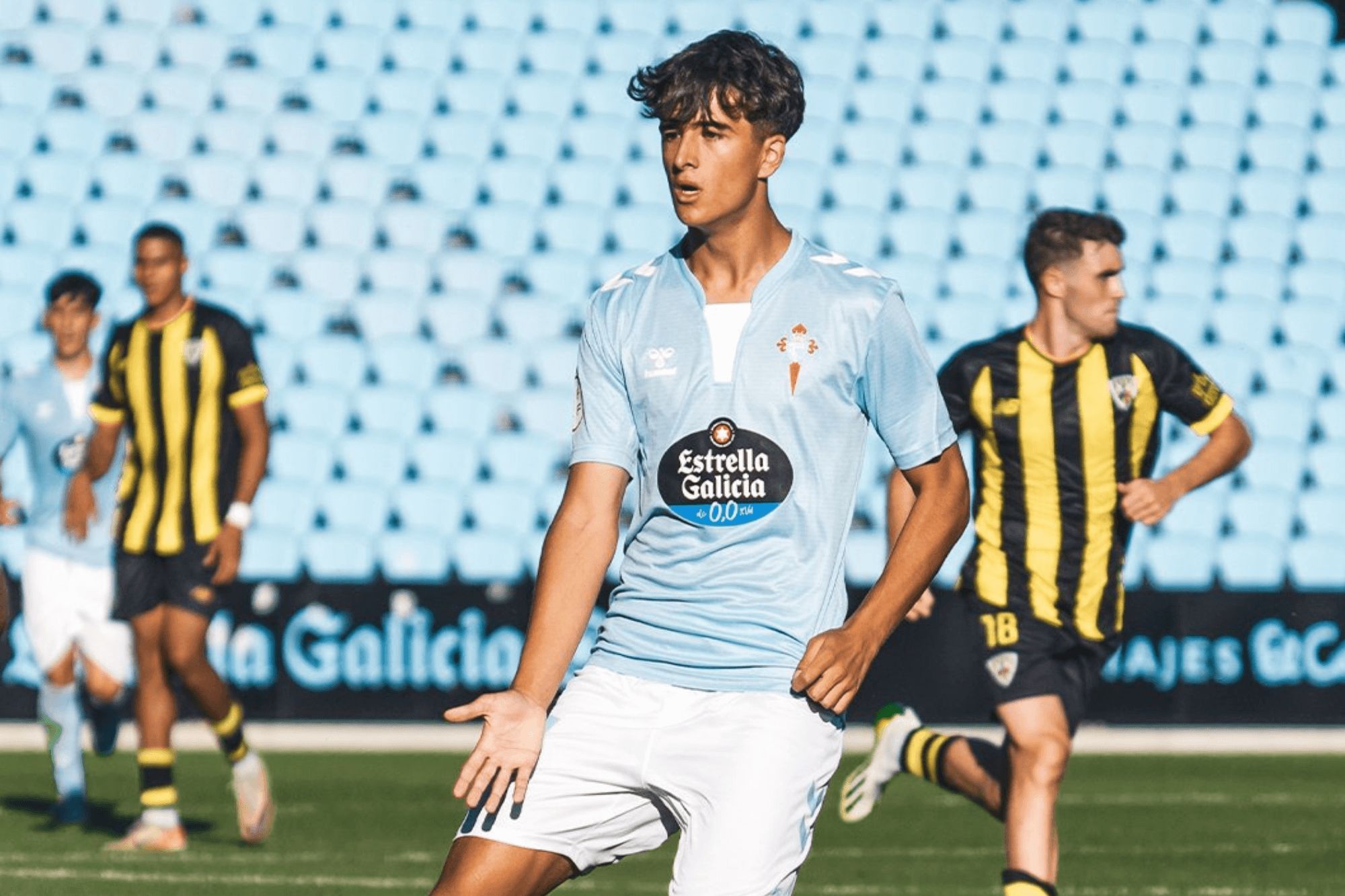  Iago Barreiros en su debut ante el Barakaldo.