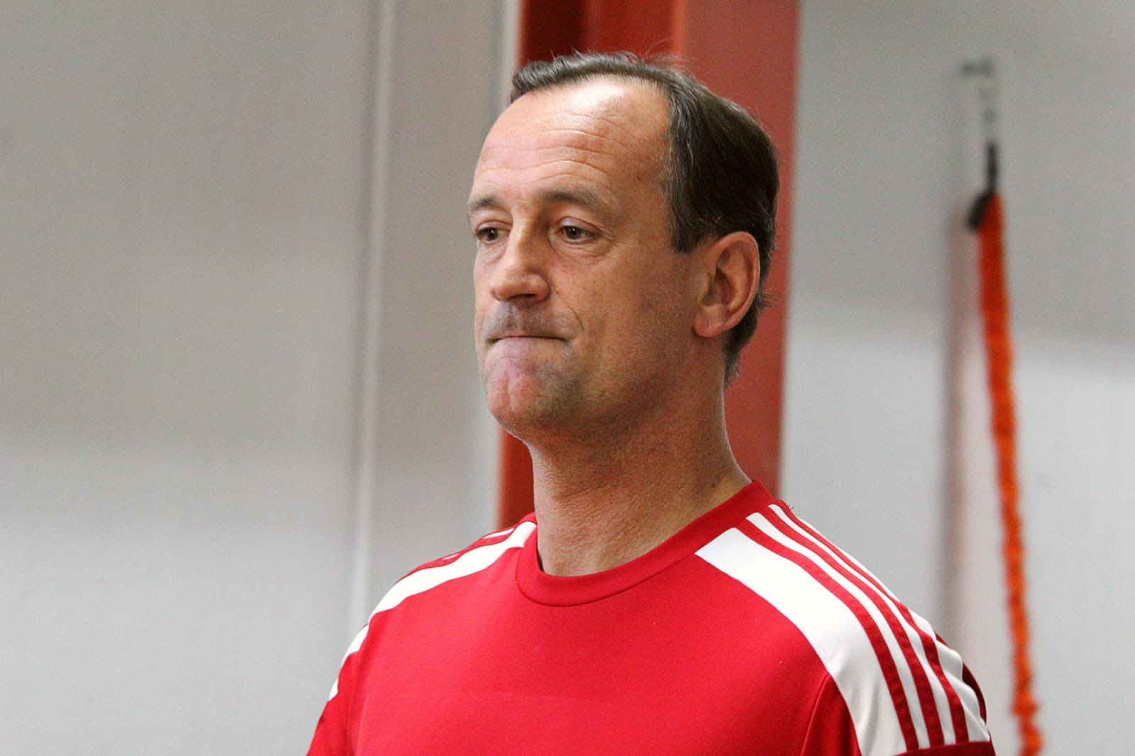 El técnico del CD Mirandés Joseba Etxeberria.