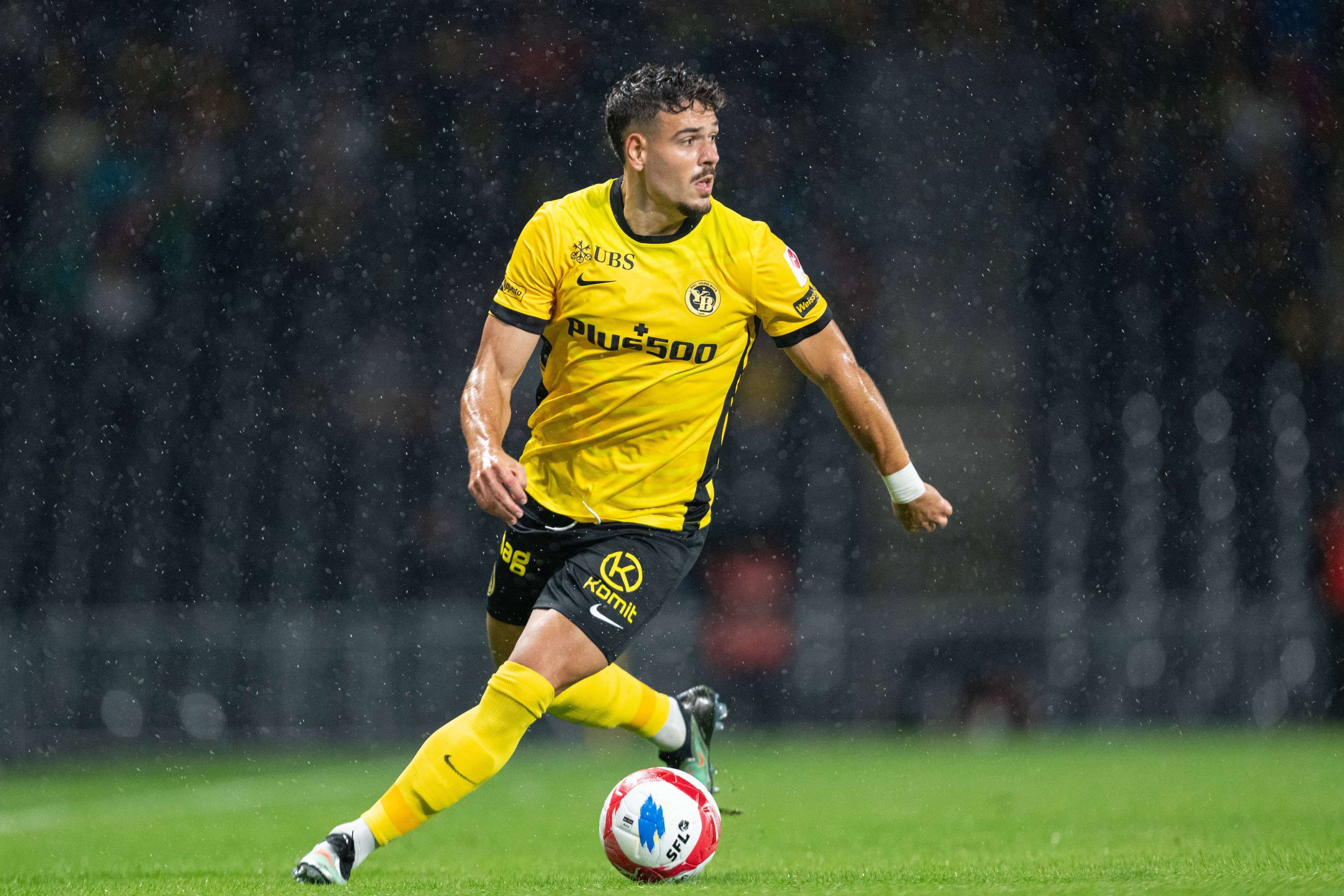  Filip Ugrinic, en un partido con el Young Boys.