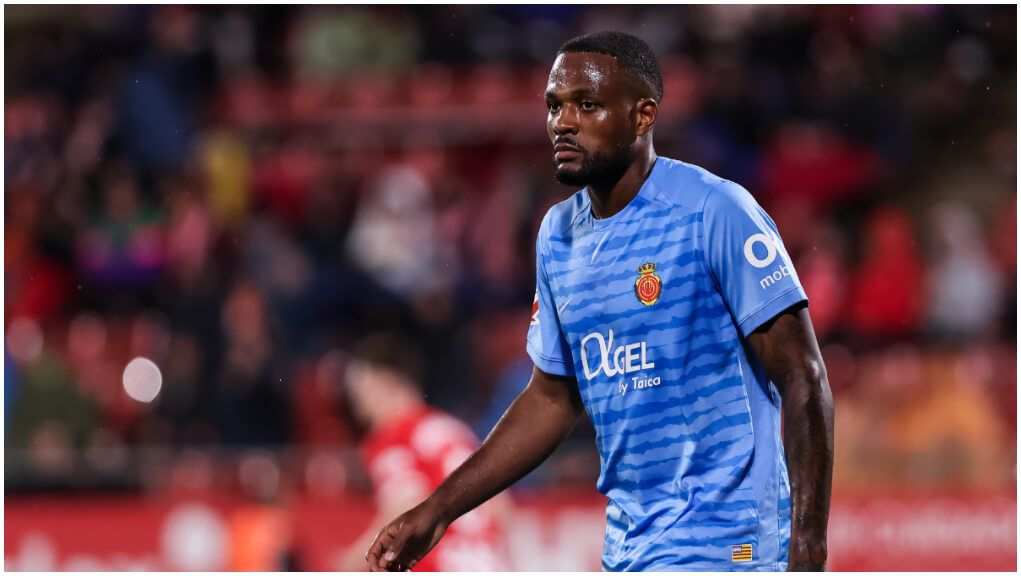 Cyle Larin jugando con el RCD Mallorca. (Europa Press)
