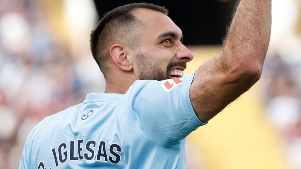 La felicidad de Borja Iglesias ante el Barça (EFE)