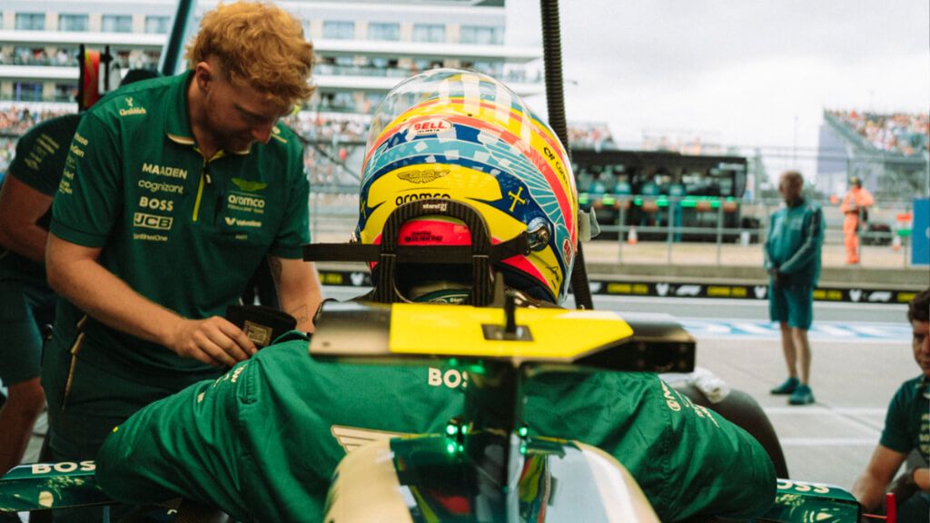 Fernando Alonso en el GP de Silverstone.