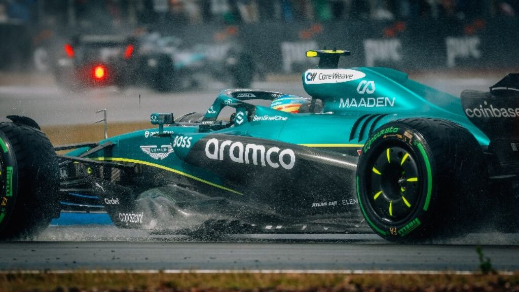  Fernando Alonso, en el Gran Premio de Silverstone.