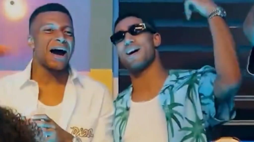  Mbappé, junto a Achraf