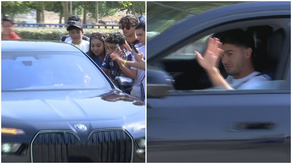  Brahim Díaz intentó firmar autógrafos a la entrada de Valdebebas.