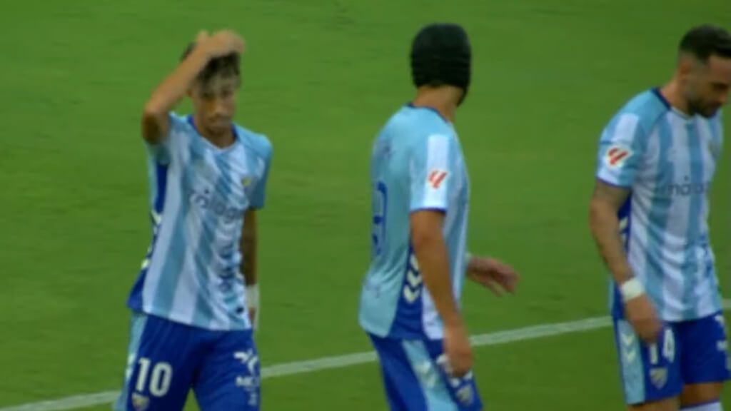 David Larrubia celebra uno de sus goles (captura: 101 Andalucía).