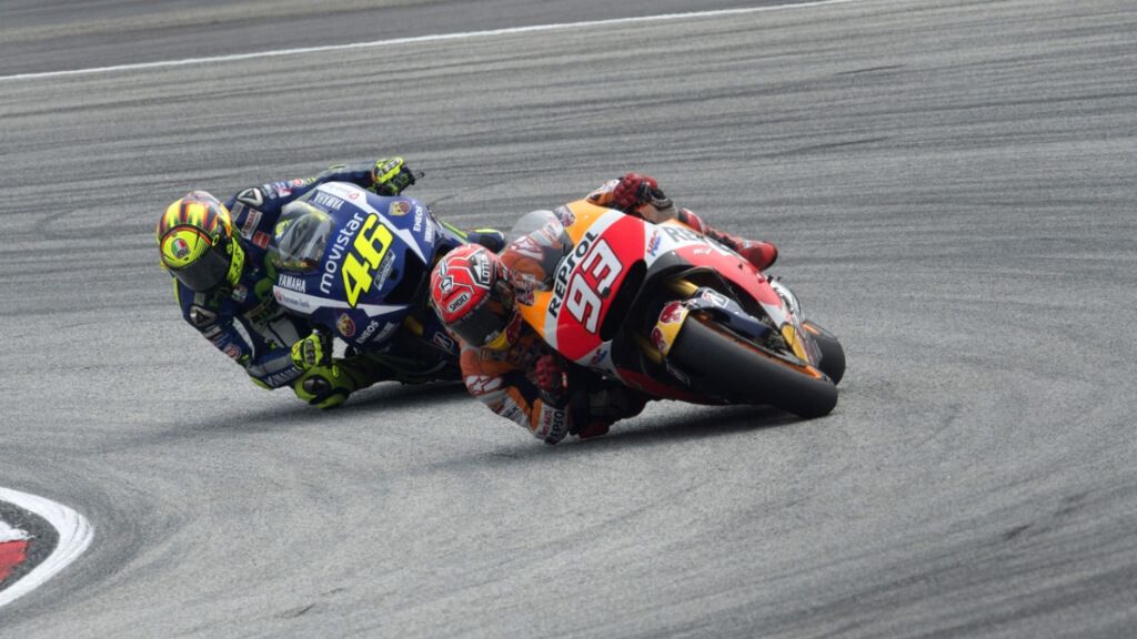  Marc Márquez y Valentino Rossi, durante su etapa de MotoGP.